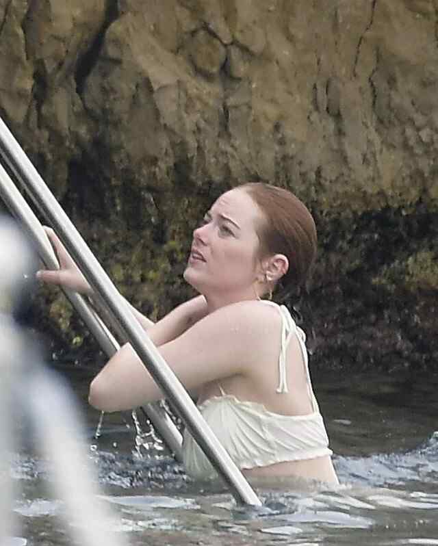 Emma Stone Nude Video and Photos