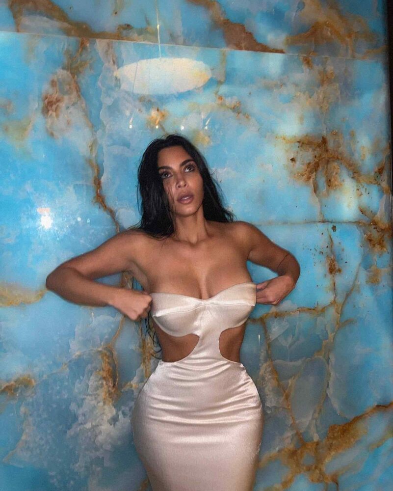 Kim Kardashian Nude Sexy Photos