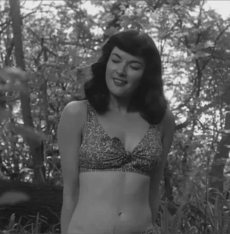 Gretchen Mol plot in The Notorious Bettie Page (2006)
